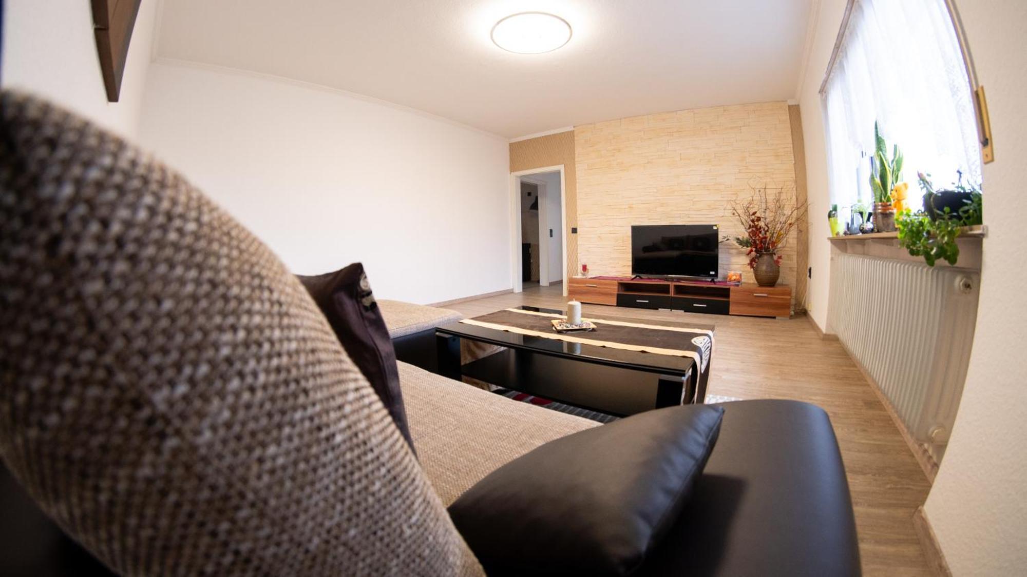 May-Homestay-Saar نوينكيرشن المظهر الخارجي الصورة